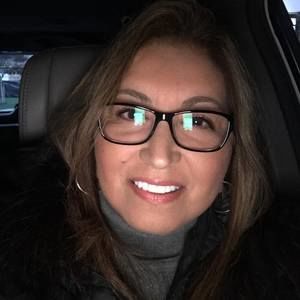 Meet your Posher, Mona